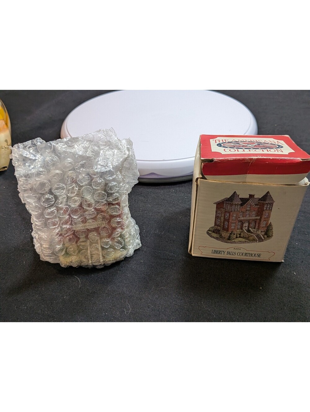 Liberty Falls Courthouse AH34 Americana Collection 1993 Miniature w Box